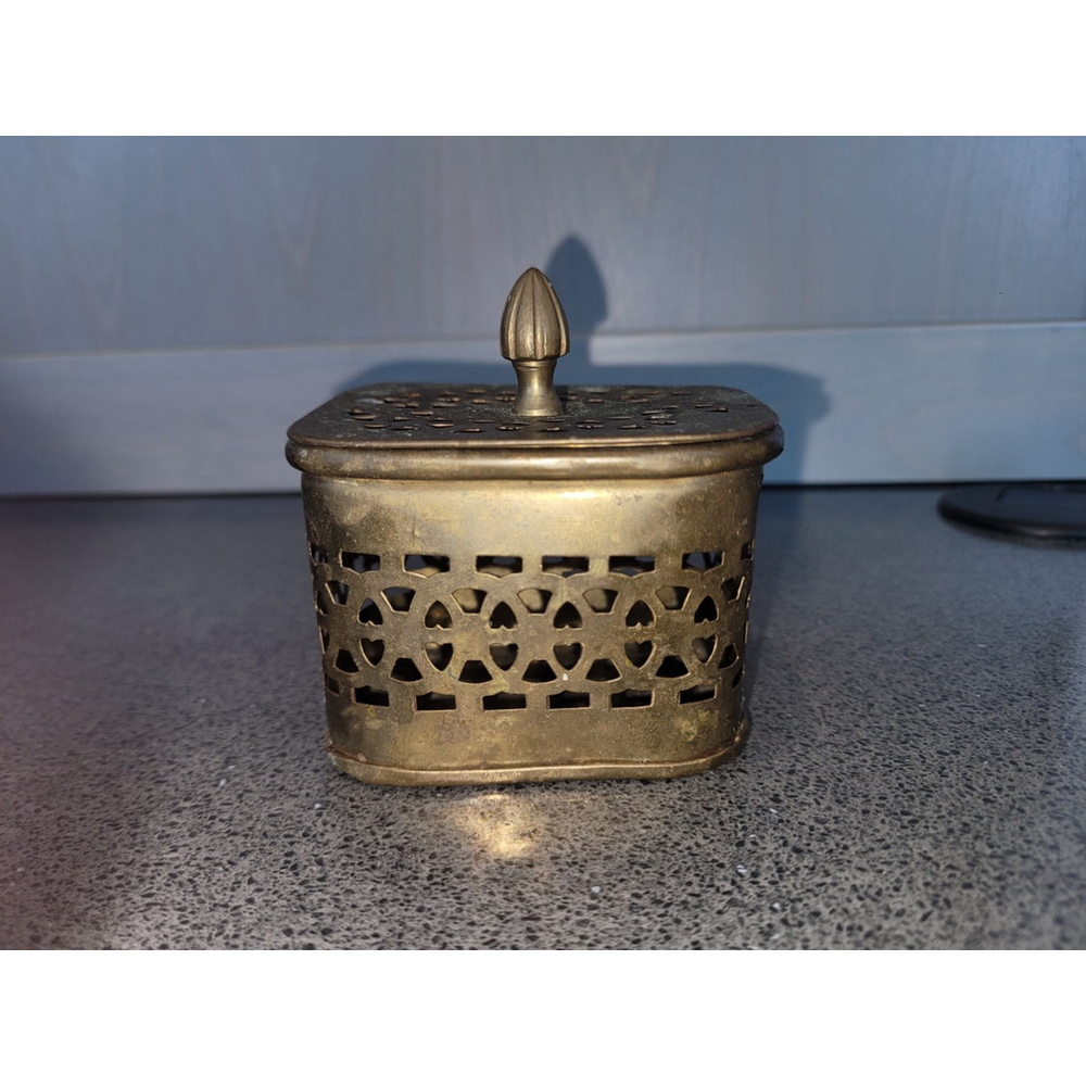 Vintage Pierced Brass Lidded Box Trinket Holder Incense Jewelry Chest Cricket